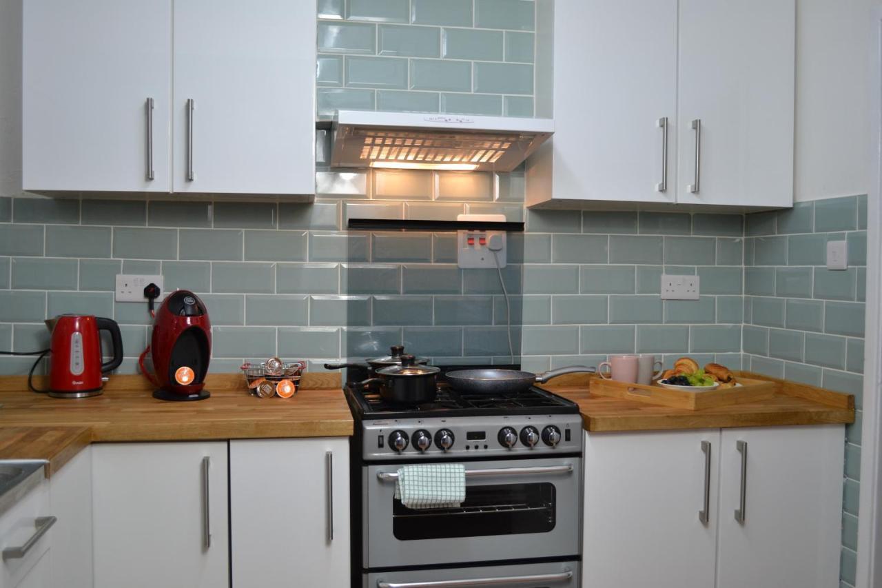 Epicsa - Corporate & Family Stay In 3 Bedroom House With Garden, Free Parking CBG Exteriér fotografie